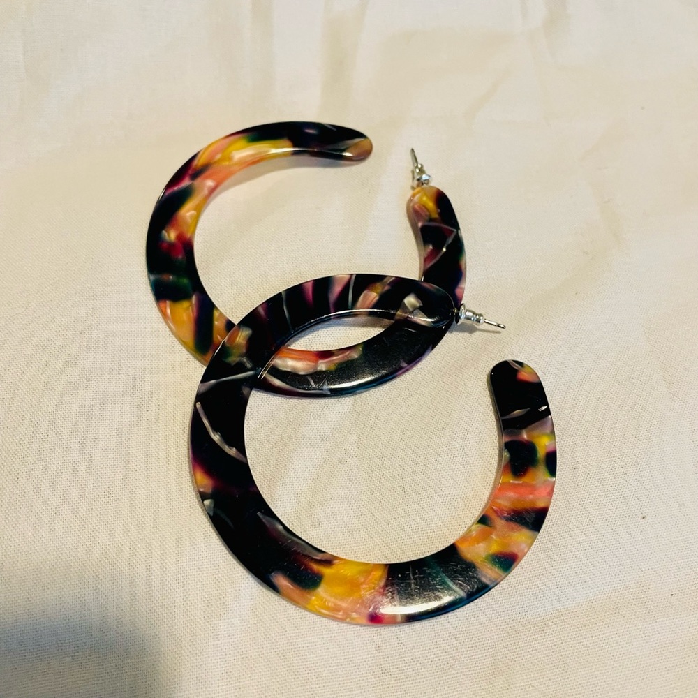 60s/70s inspired hoop earrings - Picture 2 of 2